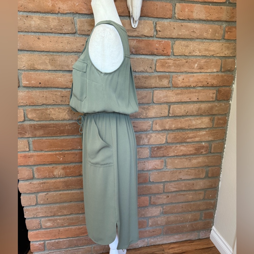 Olive Green Sleeveless Dress - Picture 5 of 12